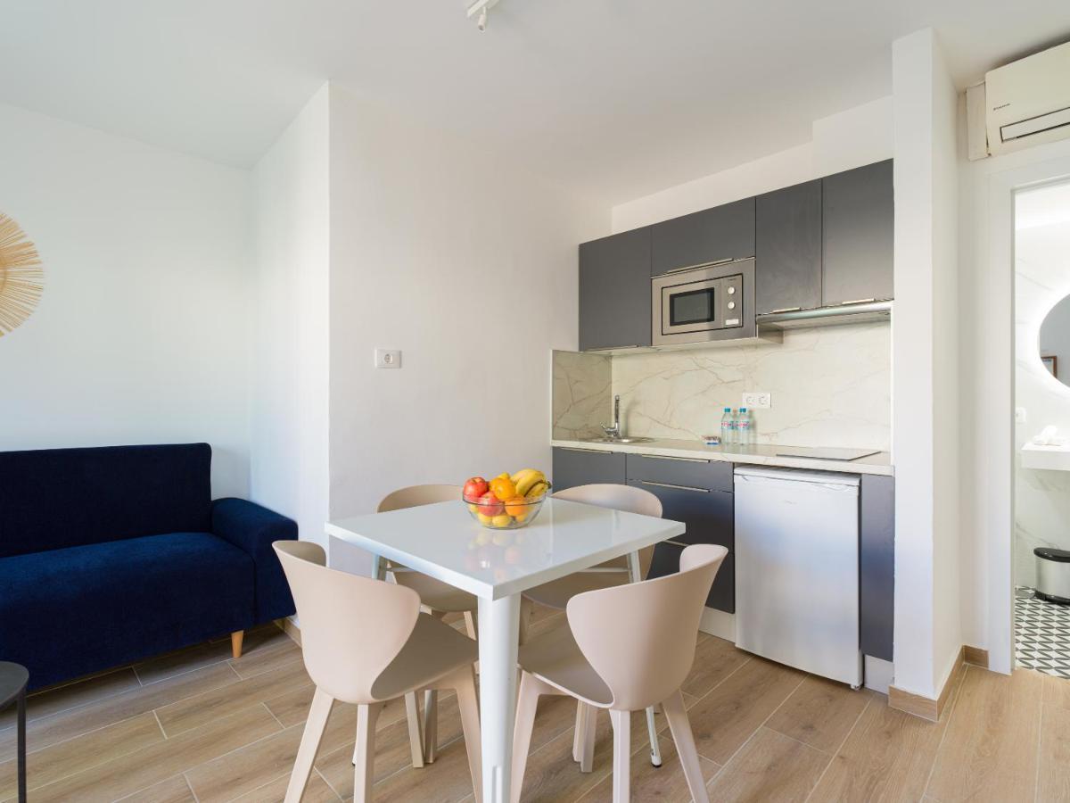 Homeforguest Moderno Apartamento Con Piscina En Corralejo Exterior photo