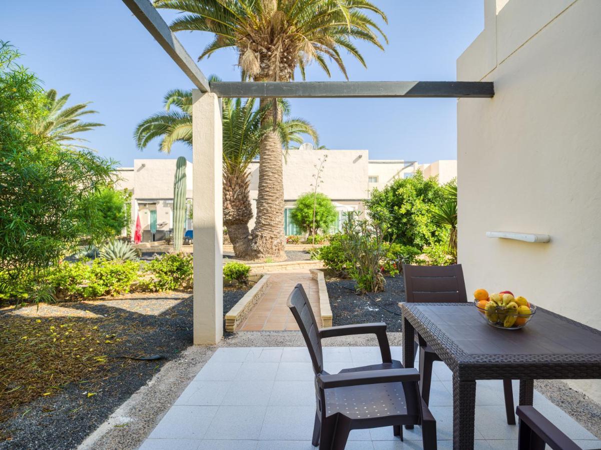 Homeforguest Moderno Apartamento Con Piscina En Corralejo Exterior photo