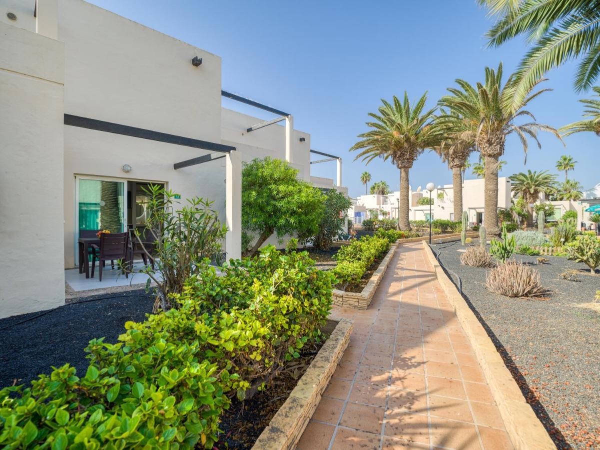 Homeforguest Moderno Apartamento Con Piscina En Corralejo Exterior photo