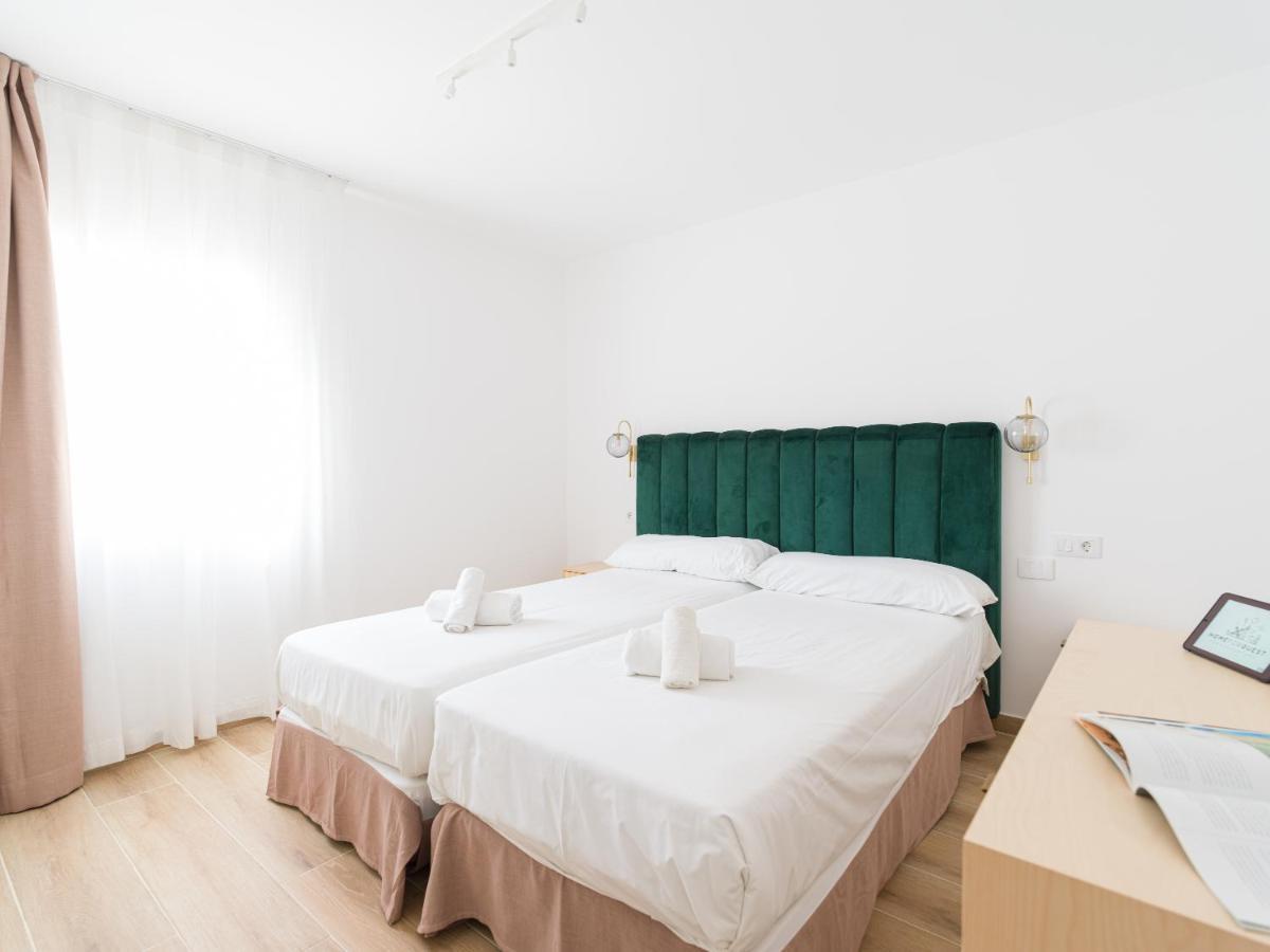 Homeforguest Moderno Apartamento Con Piscina En Corralejo Exterior photo