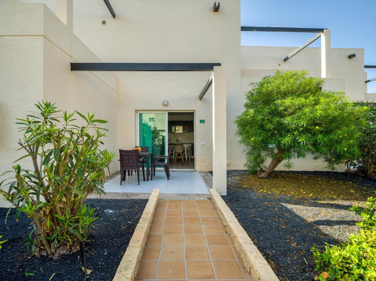 Homeforguest Moderno Apartamento Con Piscina En Corralejo Exterior photo